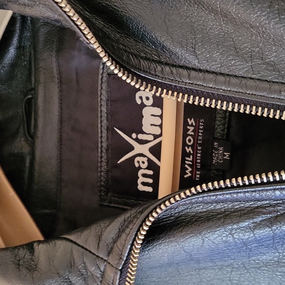 WILSON LEATHER 100% LEATHER SZ MED. BLACK ZIP UP JACKET WAIST LENGTH GOOD CONDI - Picture 5 of 12